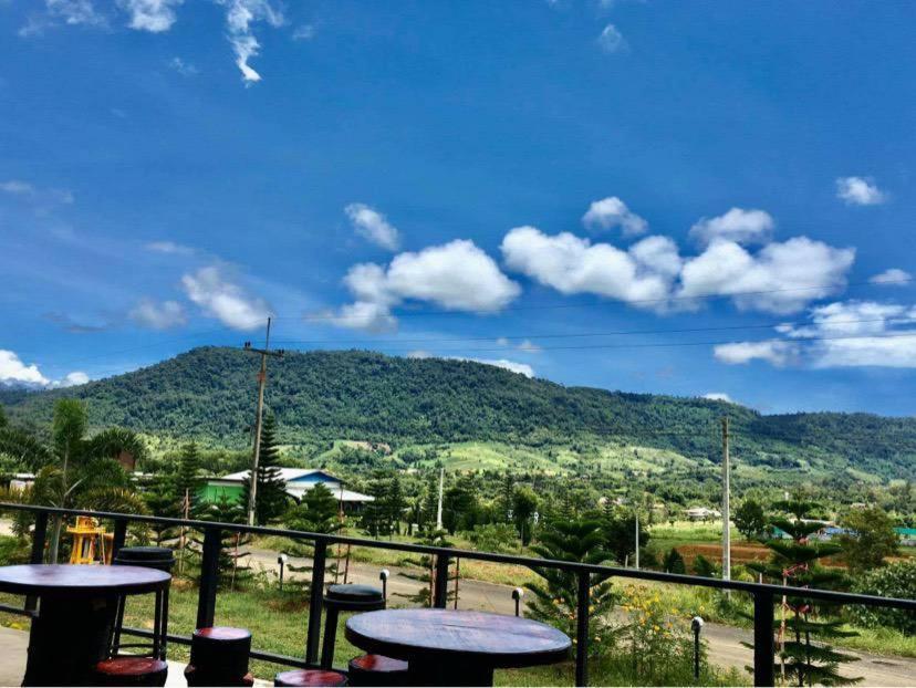น็อคดาวน์ Hotel Khao Kho Ngoại thất bức ảnh